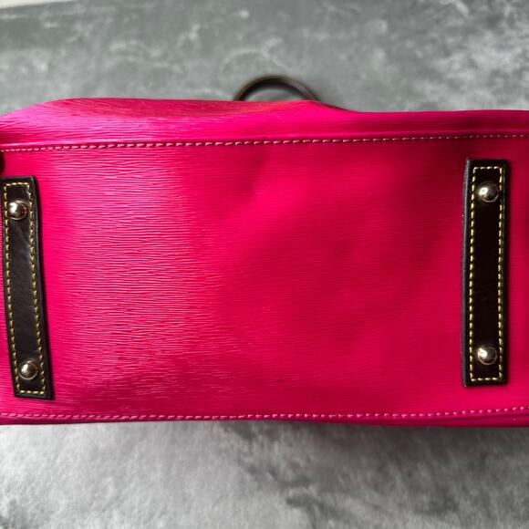Dooney & Bourke Women’s Handbag Hot Pink Dillen Double Pocket no cross strap - Picture 8 of 12